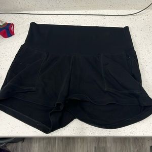 Old Navy Maternity Shorts (Black, Medium)